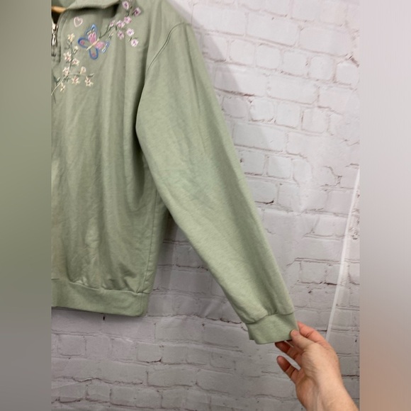 Stephanie K Top Womens Size Large Sage Green Floral Embroidered Long Sleeve Top - Picture 4 of 5